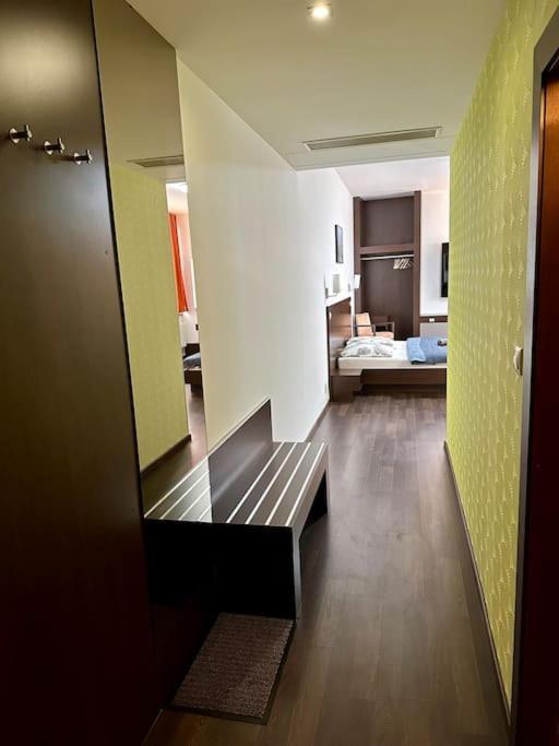 Apartman Priamo Na Hlavnej Ulici Kösice Dış mekan fotoğraf